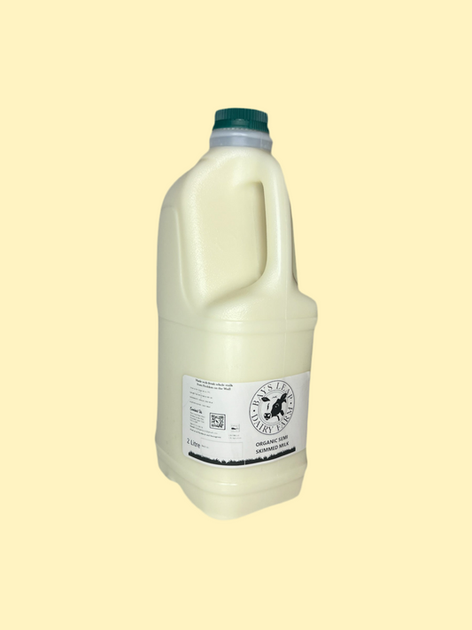 Creamy & Light: Organic Semi-Skimmed Milk